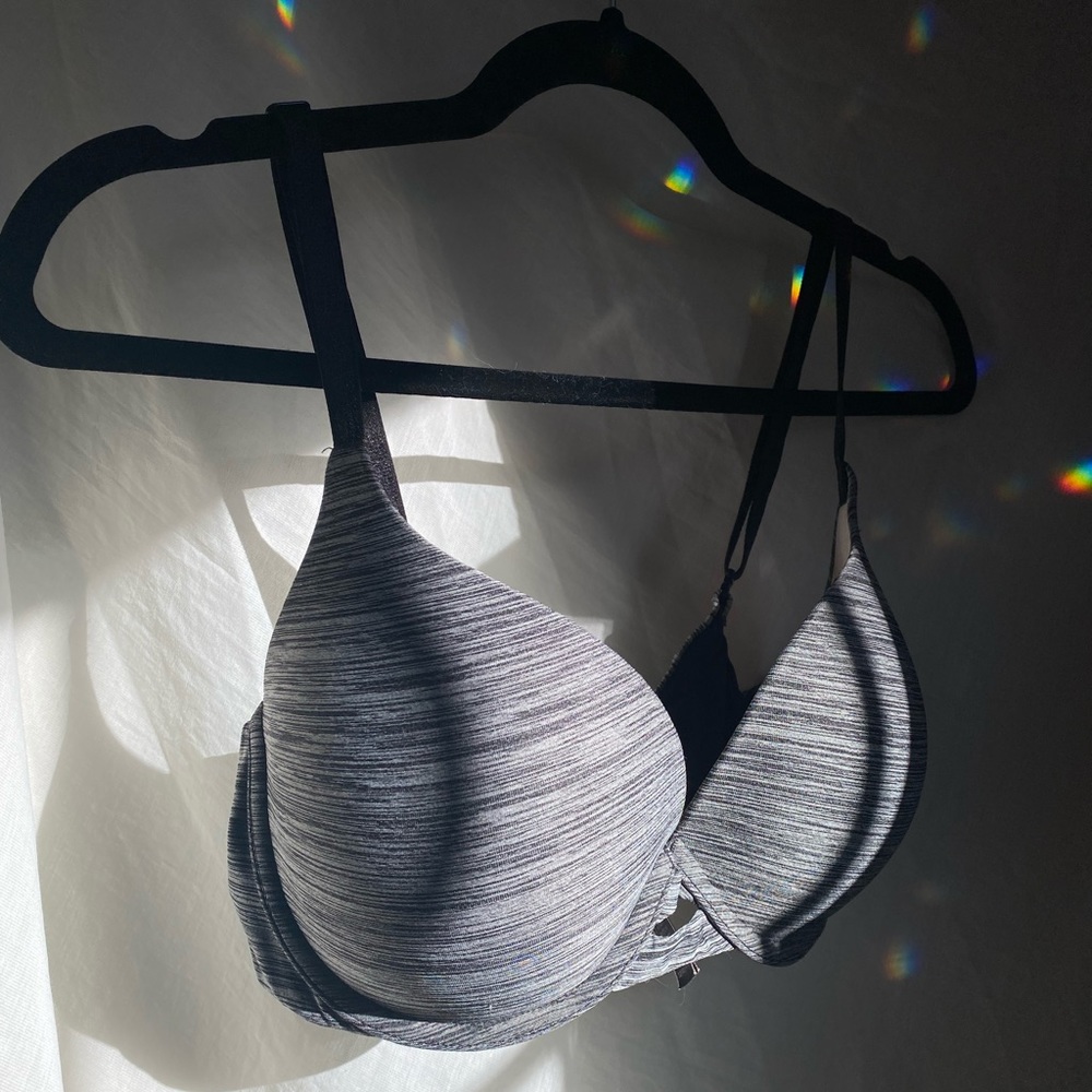 Victoria Secret T-Shirt Bra